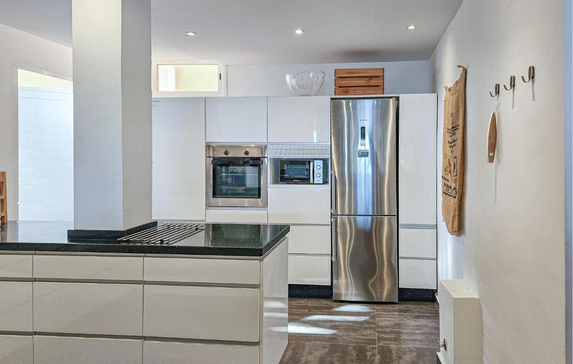 3 Bedroom Gorgeous Apartment In Calahonda Sitio de Calahonda Exterior foto