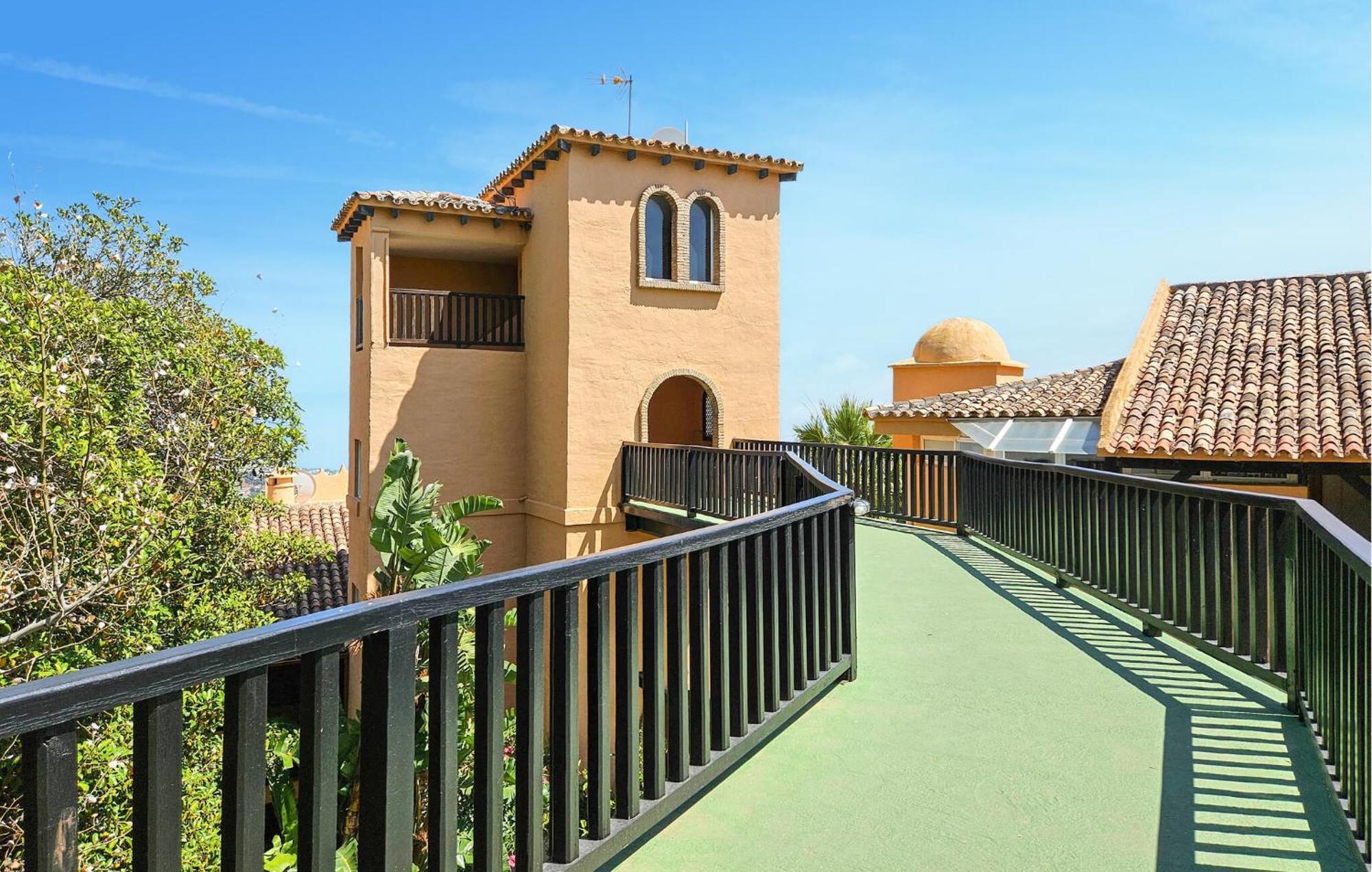 3 Bedroom Gorgeous Apartment In Calahonda Sitio de Calahonda Exterior foto