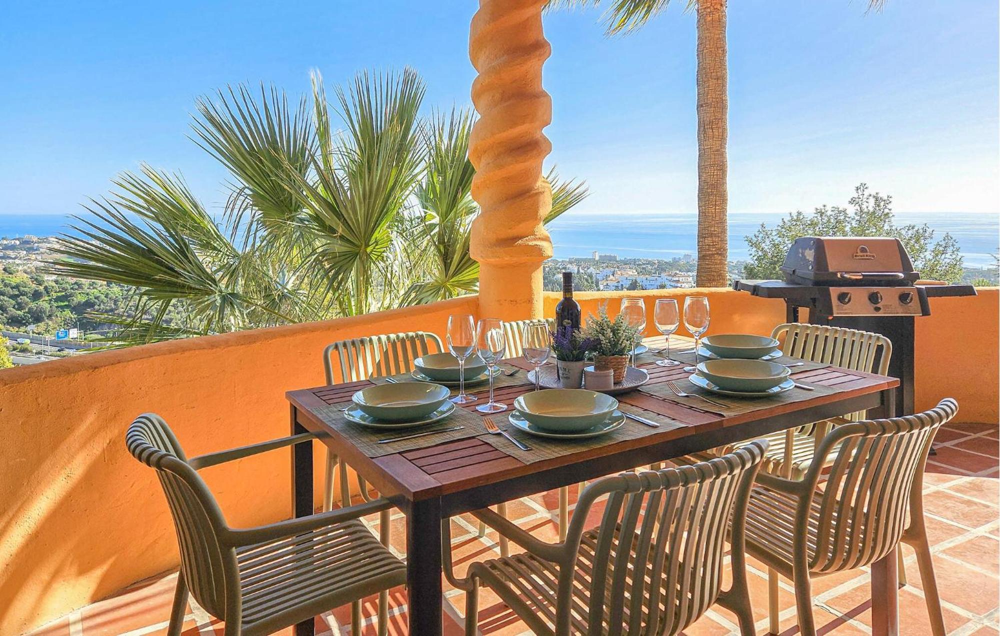 3 Bedroom Gorgeous Apartment In Calahonda Sitio de Calahonda Exterior foto